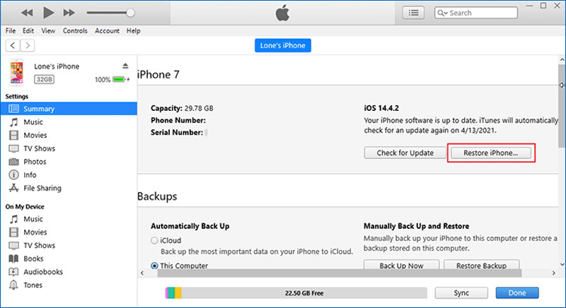 Pressione Shift para restaurar o iPhone no iTunes.